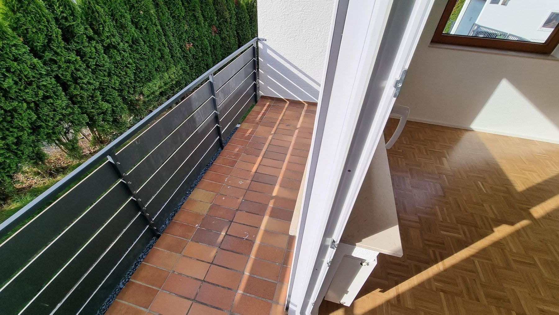 Pronájem bytu 3+1 101 m², Konrad-Adenauer-Straße 3, Rottenburg am Neckar, Bádensko-Württembersko Pronájem bytu 3+1 101 m², Konrad-Adenauer-Straße 3, Rottenburg am Neckar, Bádensko-Württembersko