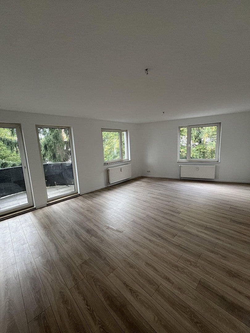 Pronájem bytu 3+1 79 m², Wuppertal, Severní Porýní-Vestfálsko Pronájem bytu 3+1 79 m², Wuppertal, Severní Porýní-Vestfálsko
