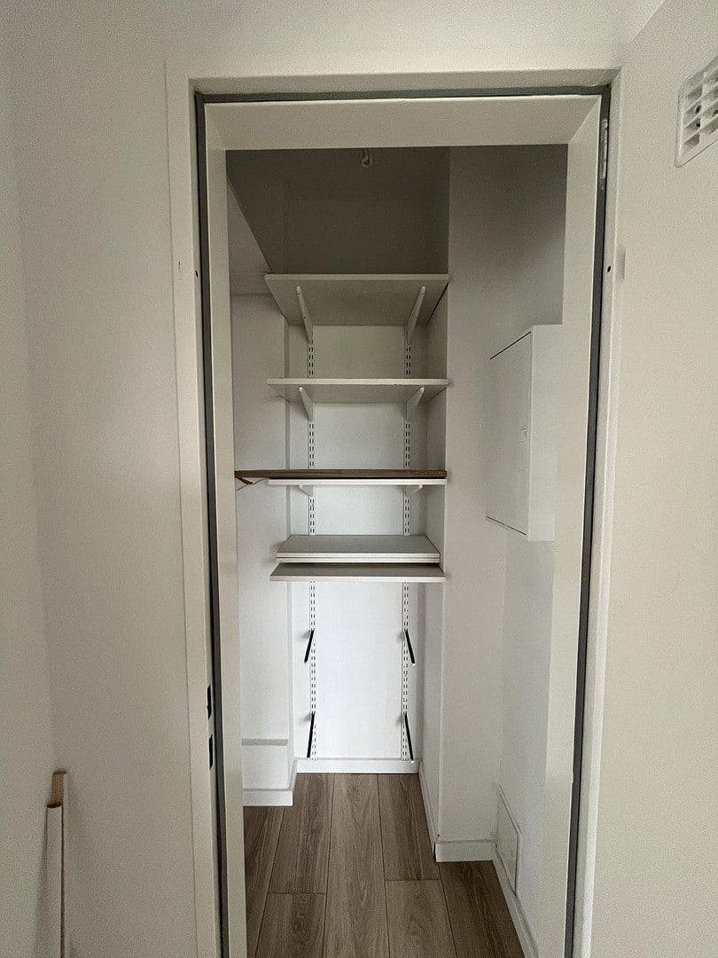 Pronájem bytu 2+1 56 m², Wuppertal, Severní Porýní-Vestfálsko Pronájem bytu 2+1 56 m², Wuppertal, Severní Porýní-Vestfálsko