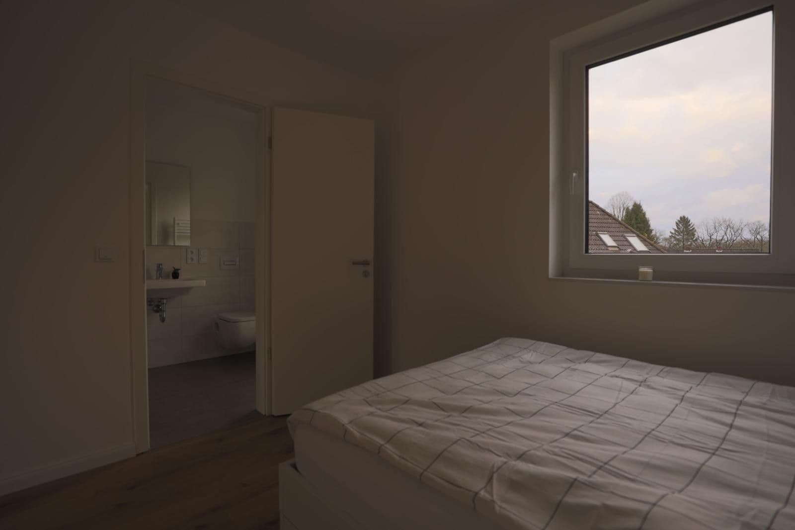 Pronájem domu 121 m², pozemek 82 m², Reeembusch 69a, Hamburg, Hamburg Pronájem domu 121 m², pozemek 82 m², Reeembusch 69a, Hamburg, Hamburg