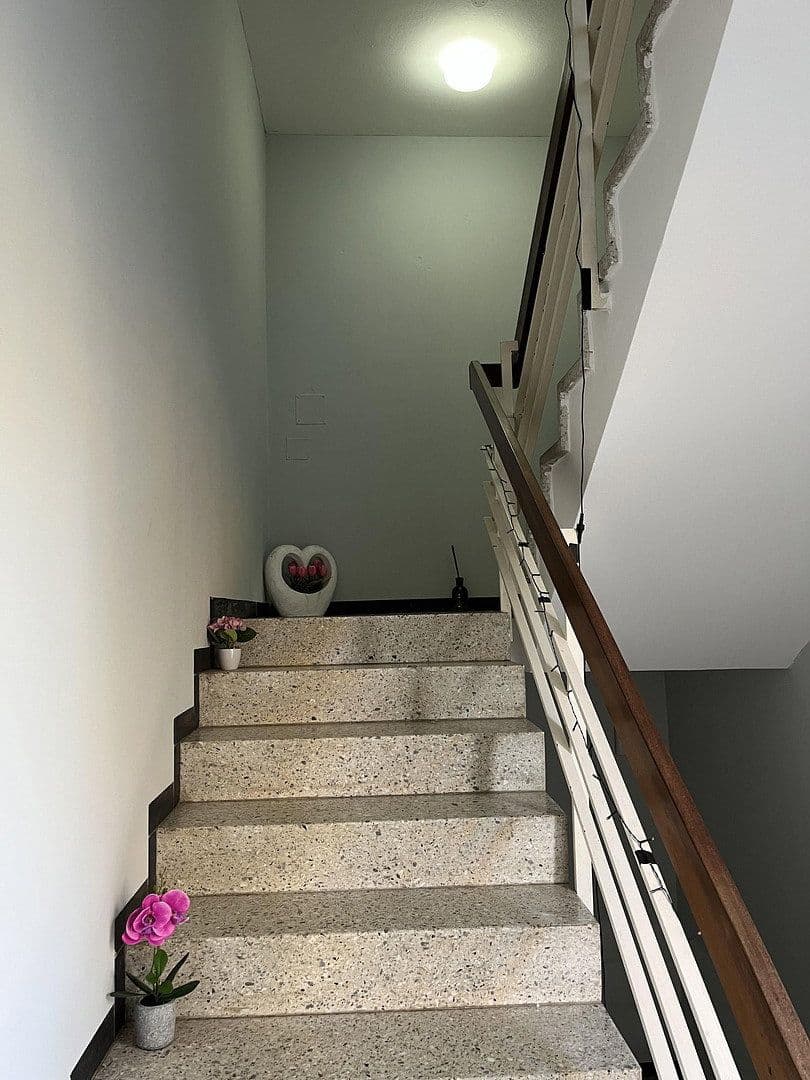 Prodej domu 320 m², pozemek 1.022 m², Eichendorf, Bavorsko Prodej domu 320 m², pozemek 1.022 m², Eichendorf, Bavorsko