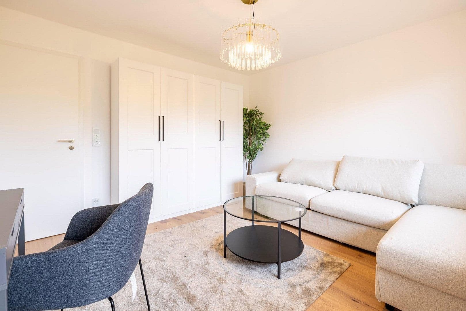 Pronájem bytu 55 m², Ottobrunner Straße 15a, München, Bavorsko Pronájem bytu 55 m², Ottobrunner Straße 15a, München, Bavorsko
