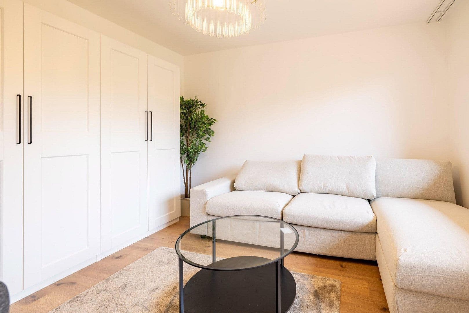 Pronájem bytu 55 m², Ottobrunner Straße 15a, München, Bavorsko Pronájem bytu 55 m², Ottobrunner Straße 15a, München, Bavorsko
