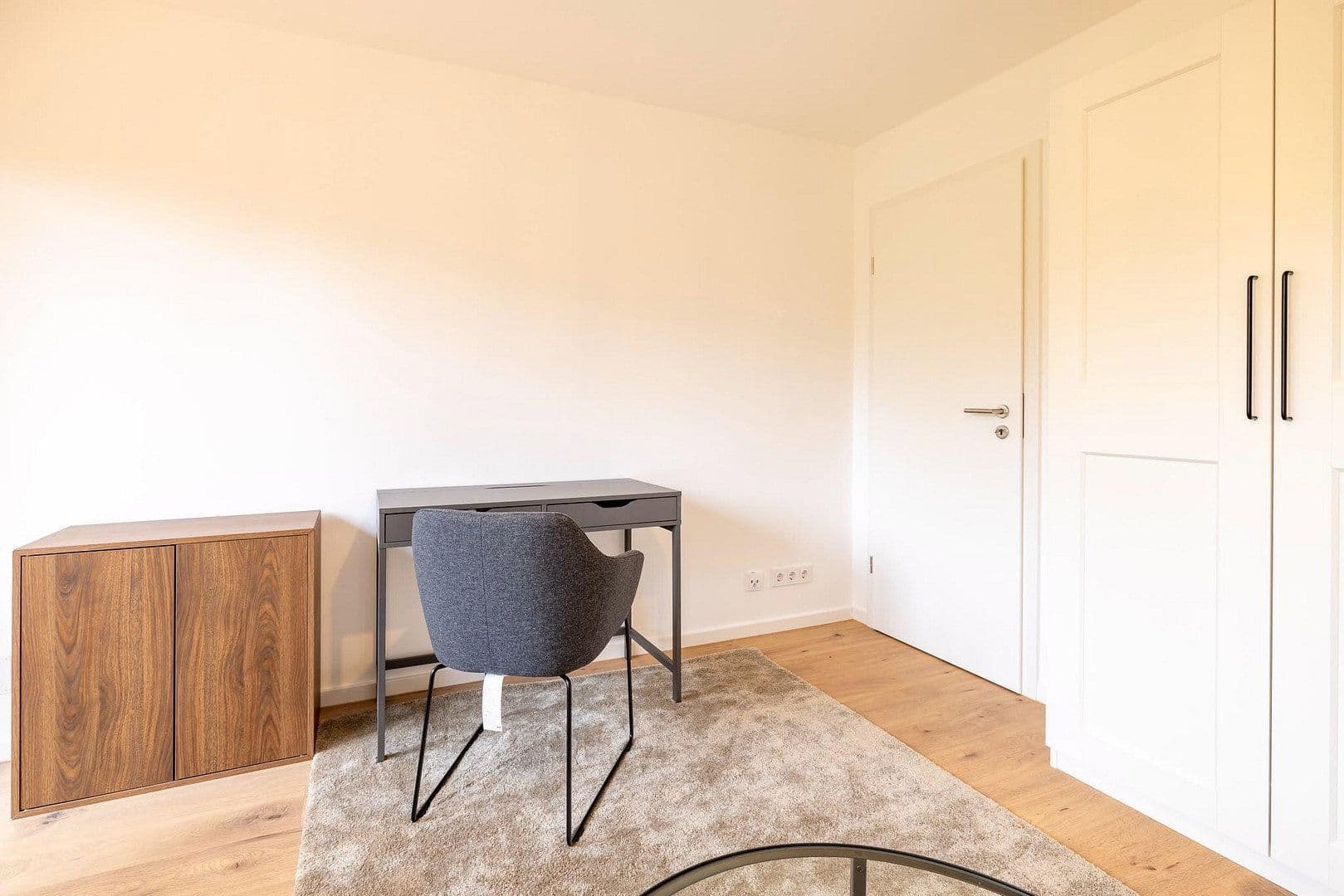 Pronájem bytu 55 m², Ottobrunner Straße 15a, München, Bavorsko Pronájem bytu 55 m², Ottobrunner Straße 15a, München, Bavorsko