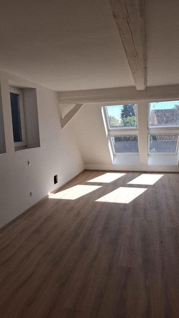 Pronájem bytu 4+1 110 m², Salzgitter, Dolní Sasko Pronájem bytu 4+1 110 m², Salzgitter, Dolní Sasko