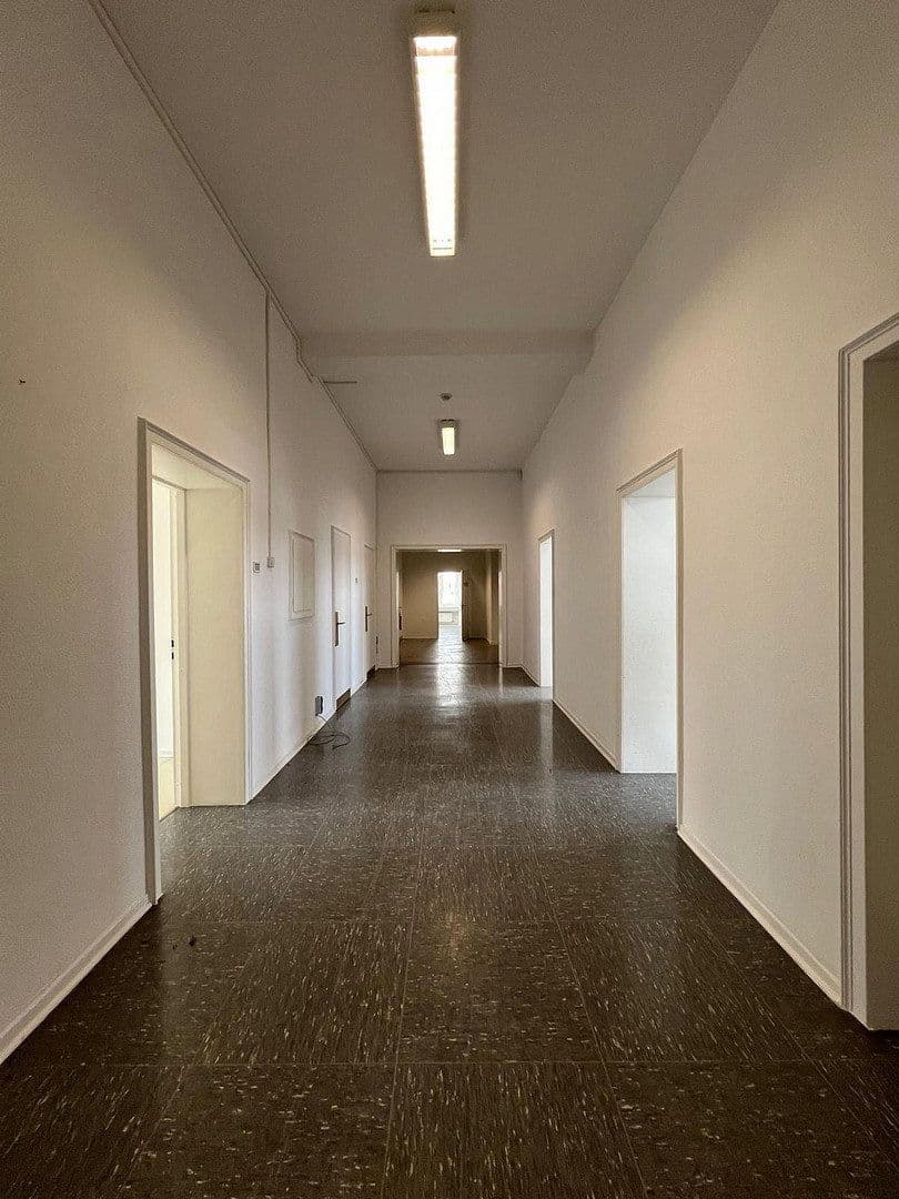 Pronájem kanceláře 600 m², Magdeburgerstrasse 37, Gelsenkirchen, Severní Porýní-Vestfálsko Pronájem kanceláře 600 m², Magdeburgerstrasse 37, Gelsenkirchen, Severní Porýní-Vestfálsko
