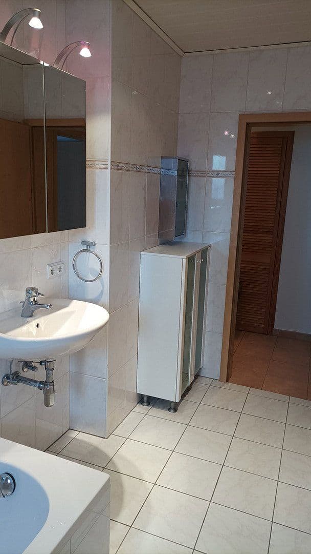 Pronájem bytu 2+1 50 m², Kaiserslautern, Porýní-Falc Pronájem bytu 2+1 50 m², Kaiserslautern, Porýní-Falc