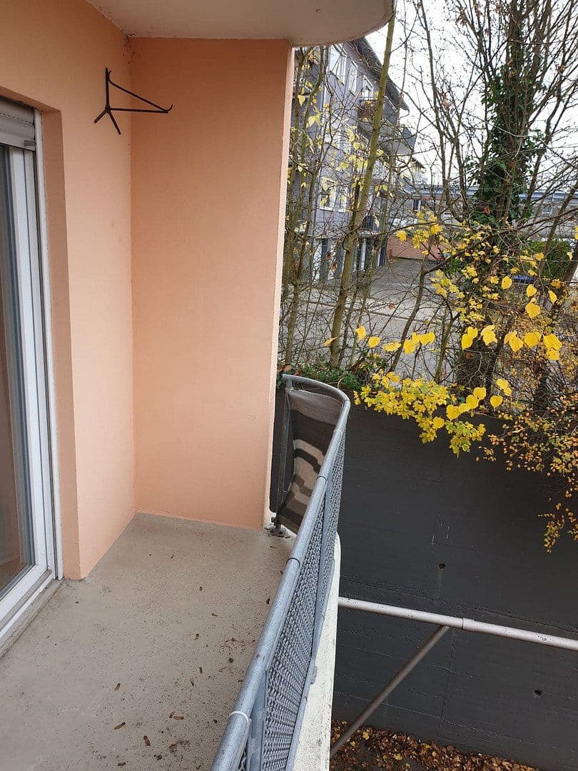 Pronájem bytu 2+1 50 m², Kaiserslautern, Porýní-Falc Pronájem bytu 2+1 50 m², Kaiserslautern, Porýní-Falc