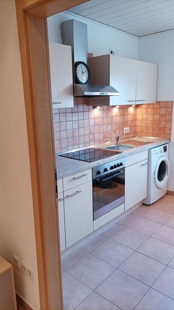 Pronájem bytu 2+1 50 m², Kaiserslautern, Porýní-Falc Pronájem bytu 2+1 50 m², Kaiserslautern, Porýní-Falc