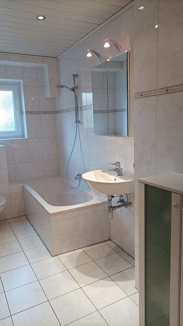 Pronájem bytu 2+1 50 m², Kaiserslautern, Porýní-Falc Pronájem bytu 2+1 50 m², Kaiserslautern, Porýní-Falc