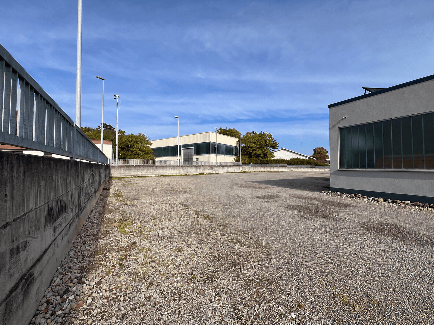 Pronájem nebytového prostoru 1.543 m², Heiningen, Bádensko-Württembersko Pronájem nebytového prostoru 1.543 m², Heiningen, Bádensko-Württembersko