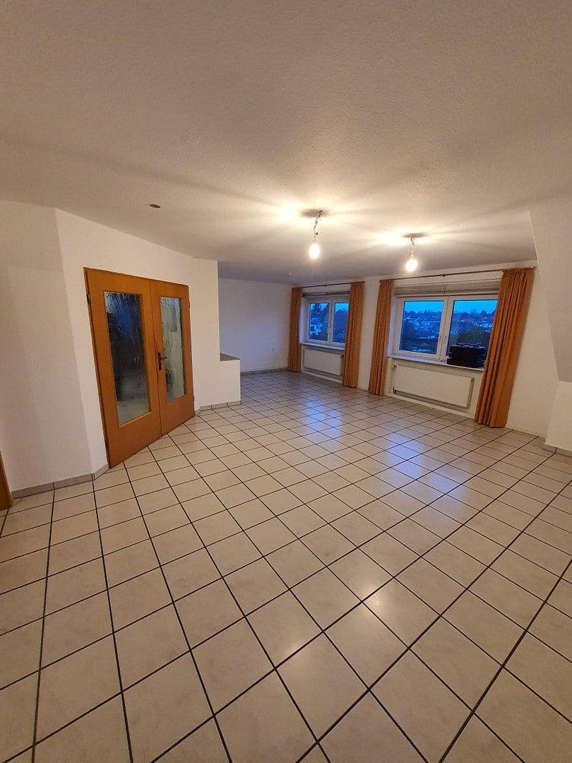 Pronájem bytu 4+1 103 m², Hansastraße 33, Kamen, Severní Porýní-Vestfálsko Pronájem bytu 4+1 103 m², Hansastraße 33, Kamen, Severní Porýní-Vestfálsko
