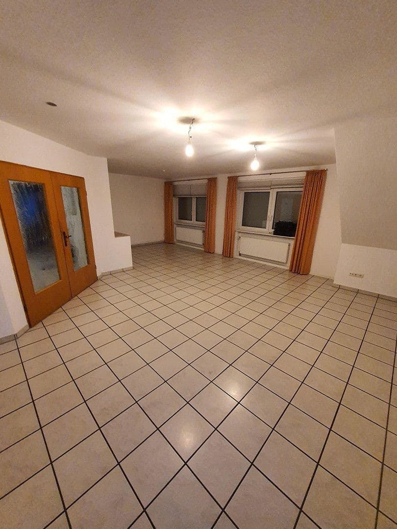 Pronájem bytu 4+1 103 m², Hansastraße 33, Kamen, Severní Porýní-Vestfálsko Pronájem bytu 4+1 103 m², Hansastraße 33, Kamen, Severní Porýní-Vestfálsko