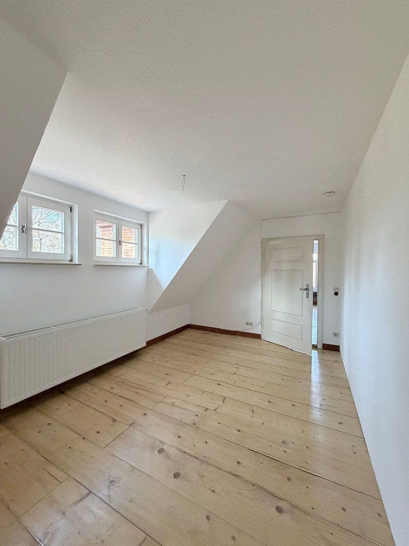 Prodej domu 631 m², pozemek 2.767 m², Neustadt am Rübenberge, Dolní Sasko Prodej domu 631 m², pozemek 2.767 m², Neustadt am Rübenberge, Dolní Sasko
