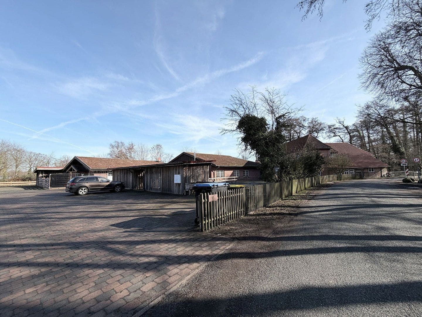 Prodej domu 631 m², pozemek 2.767 m², Neustadt am Rübenberge, Dolní Sasko Prodej domu 631 m², pozemek 2.767 m², Neustadt am Rübenberge, Dolní Sasko