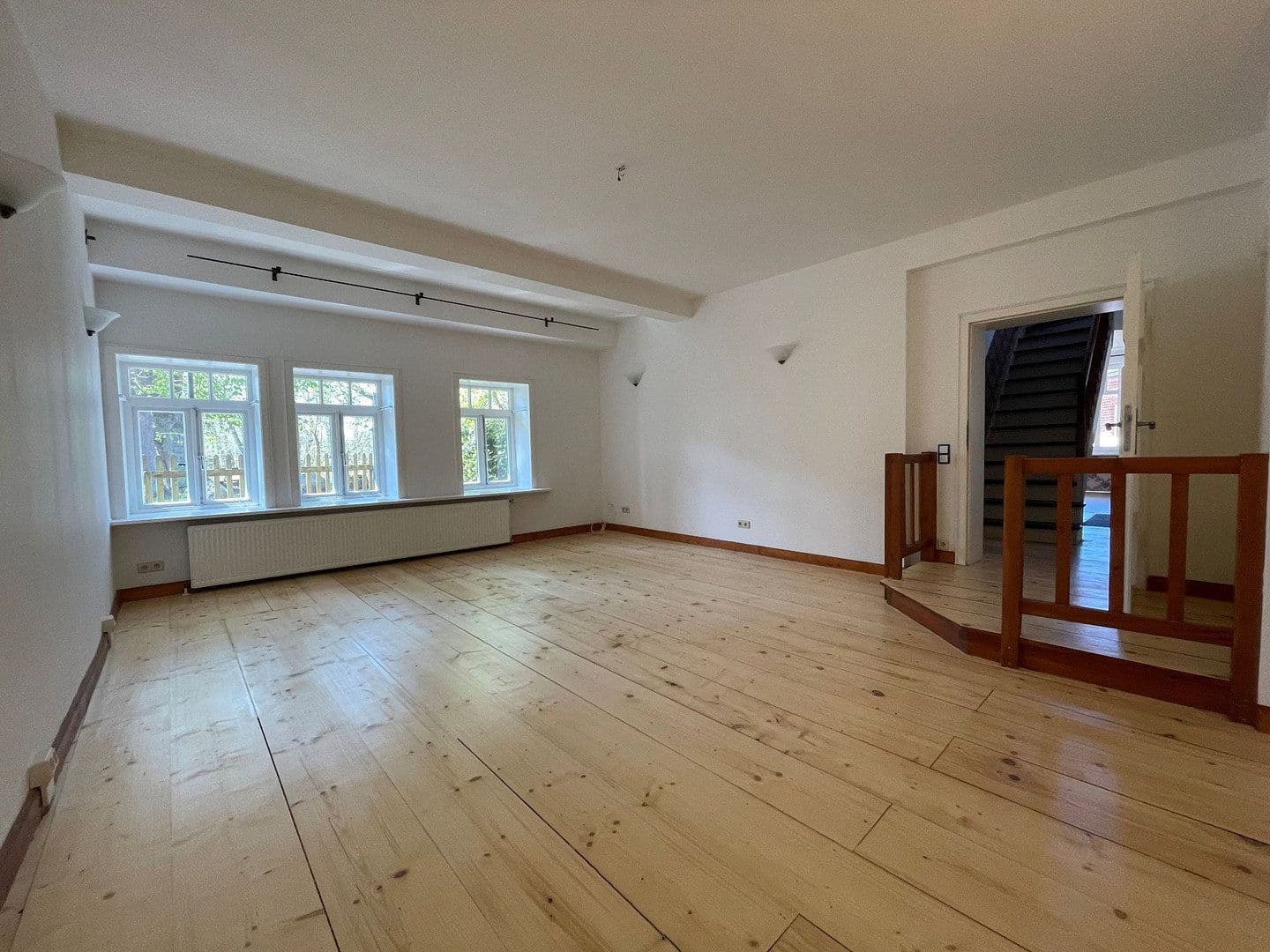 Prodej domu 631 m², pozemek 2.767 m², Neustadt am Rübenberge, Dolní Sasko Prodej domu 631 m², pozemek 2.767 m², Neustadt am Rübenberge, Dolní Sasko