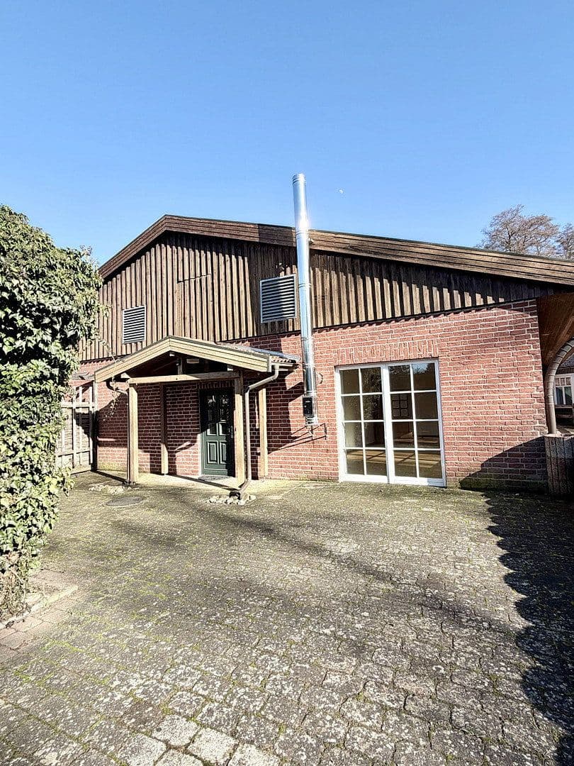 Prodej domu 631 m², pozemek 2.767 m², Neustadt am Rübenberge, Dolní Sasko Prodej domu 631 m², pozemek 2.767 m², Neustadt am Rübenberge, Dolní Sasko
