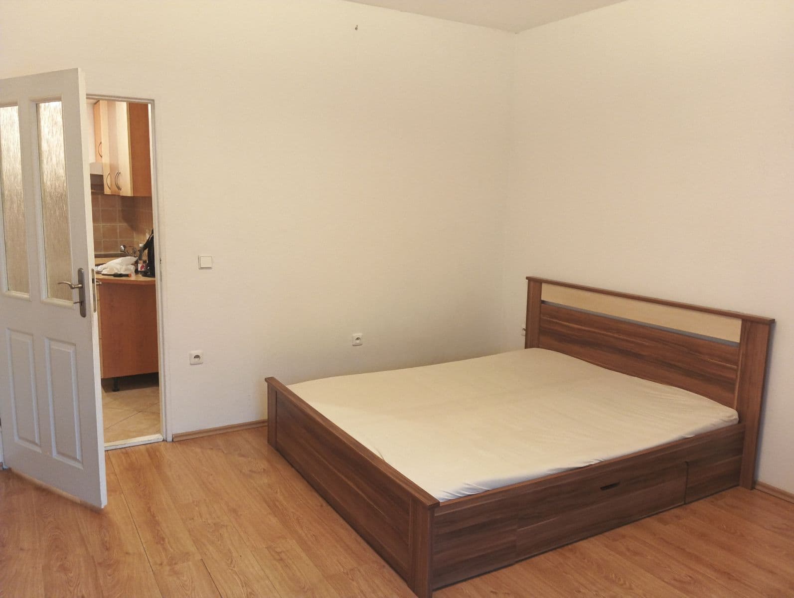 Pronájem bytu 1+1 35 m², Vnější, Praha, Praha Pronájem bytu 1+1 35 m², Vnější, Praha, Praha