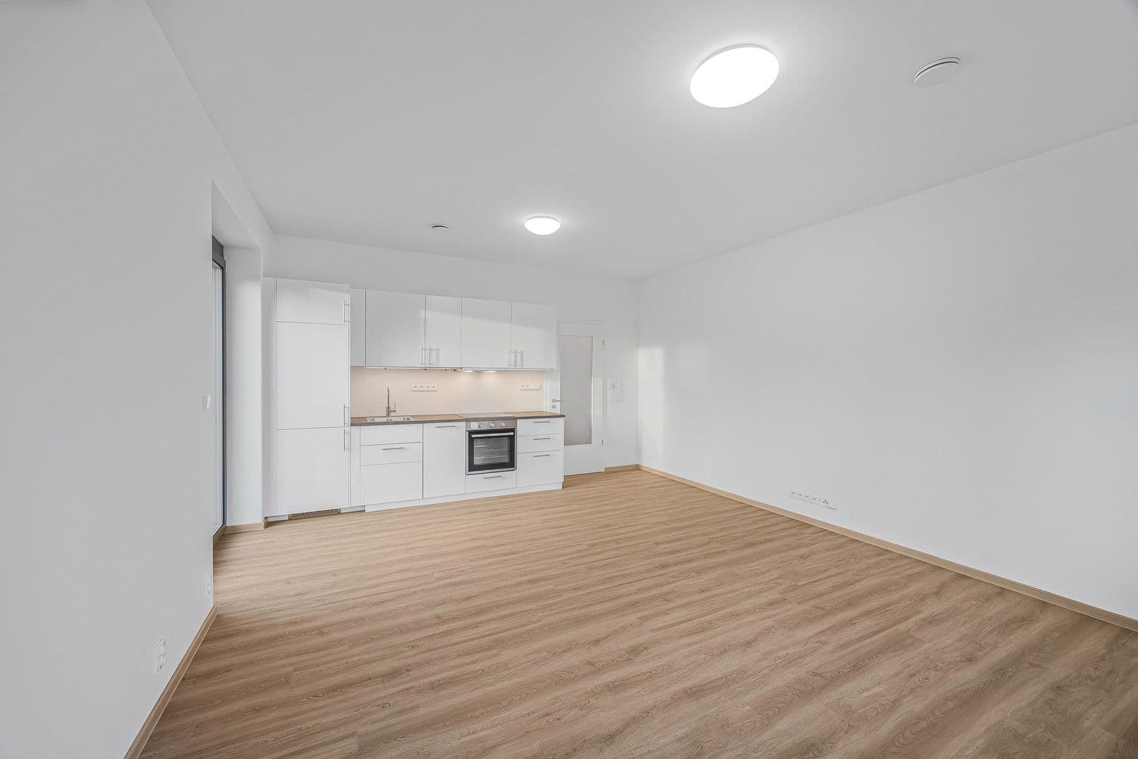 Pronájem bytu 1+kk 33 m², K dálnici, Praha, Praha Pronájem bytu 1+kk 33 m², K dálnici, Praha, Praha