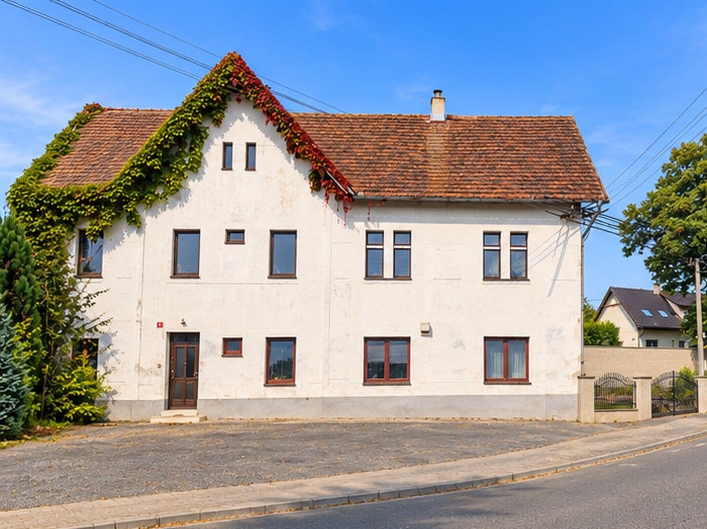 Prodej domu 570 m², pozemek 1.035 m², Hlavní, Petrov, Středočeský kraj Prodej domu 570 m², pozemek 1.035 m², Hlavní, Petrov, Středočeský kraj
