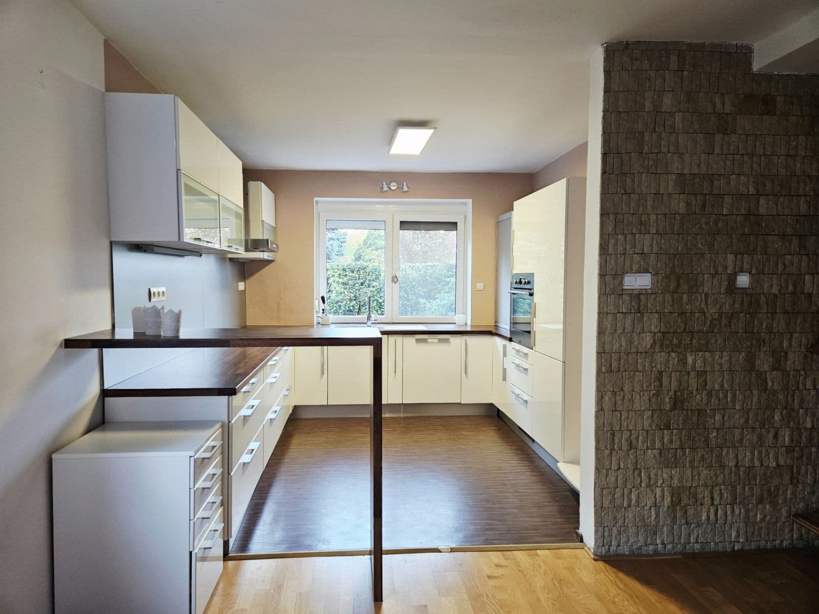 Pronájem domu 193 m², pozemek 120 m², Adélčina, Praha, Praha Pronájem domu 193 m², pozemek 120 m², Adélčina, Praha, Praha