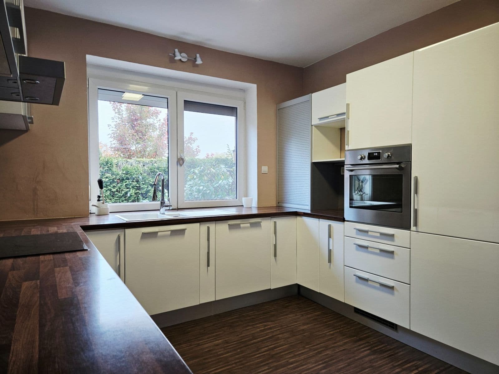Pronájem domu 193 m², pozemek 120 m², Adélčina, Praha, Praha Pronájem domu 193 m², pozemek 120 m², Adélčina, Praha, Praha
