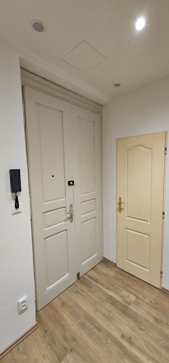 Pronájem bytu 2+kk 46 m², Primátorská, Praha, Praha Pronájem bytu 2+kk 46 m², Primátorská, Praha, Praha