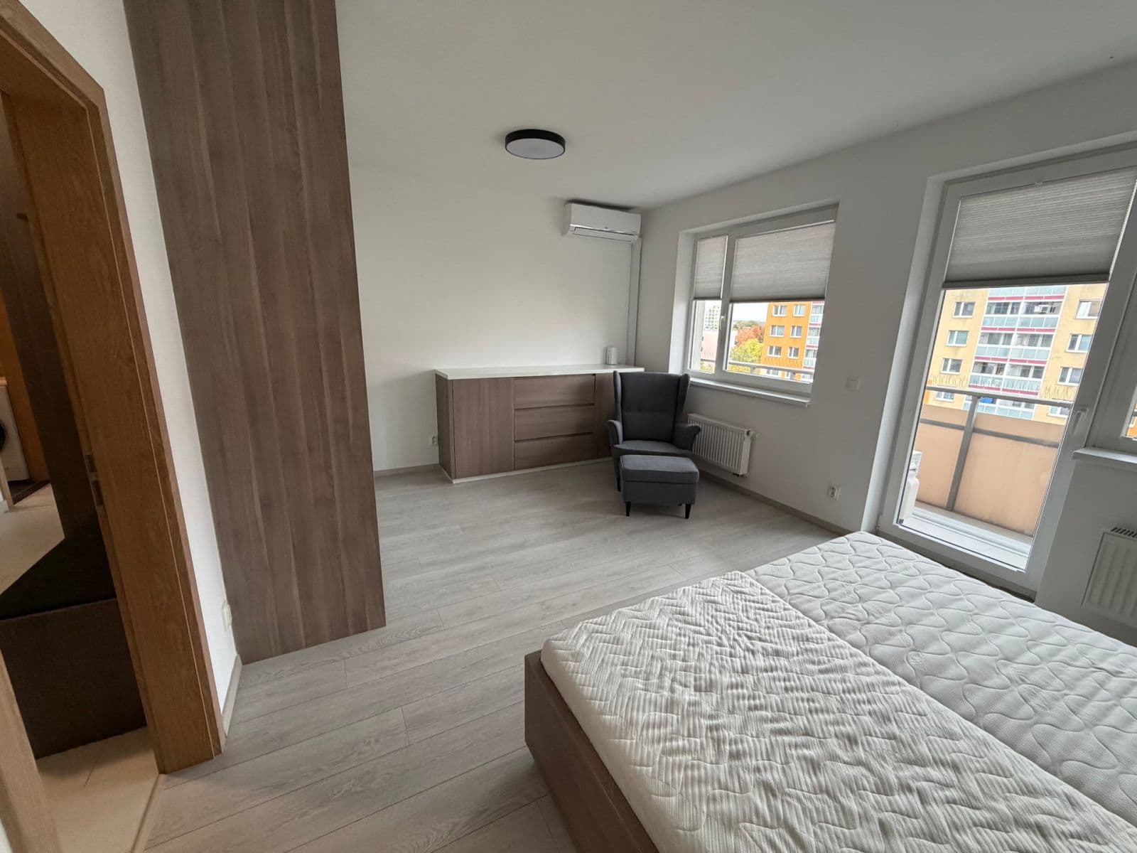 Pronájem bytu 2+kk 68 m², Hornoměcholupská, Praha, Praha Pronájem bytu 2+kk 68 m², Hornoměcholupská, Praha, Praha