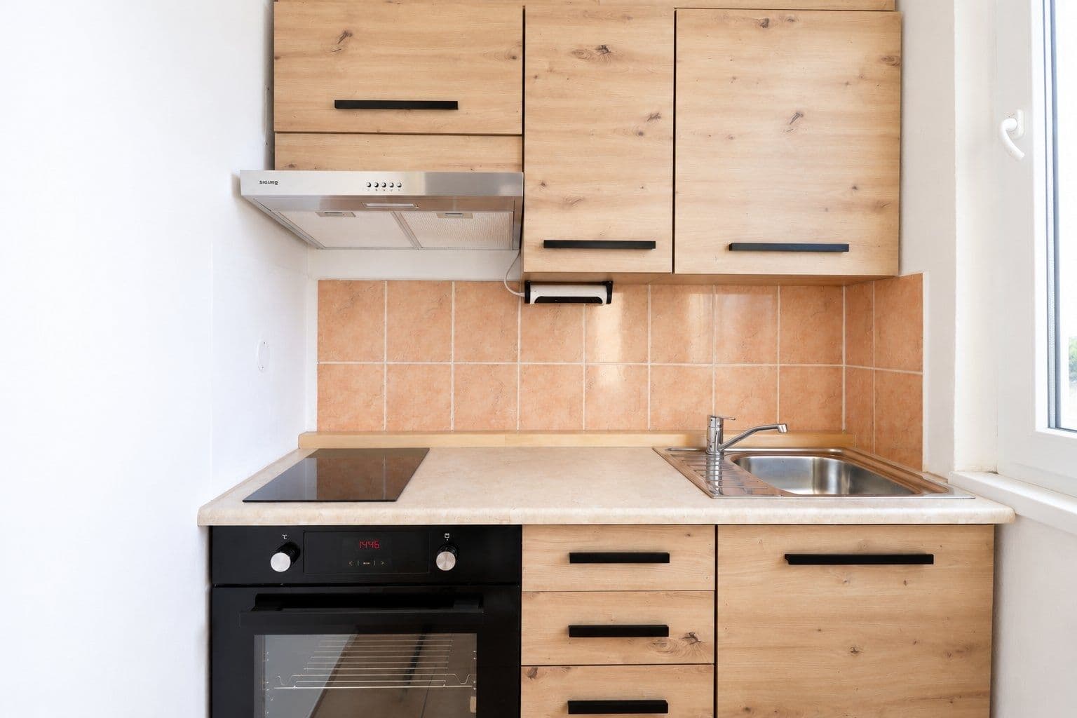 Pronájem bytu 1+1 30 m², Krynická, Praha, Praha Pronájem bytu 1+1 30 m², Krynická, Praha, Praha
