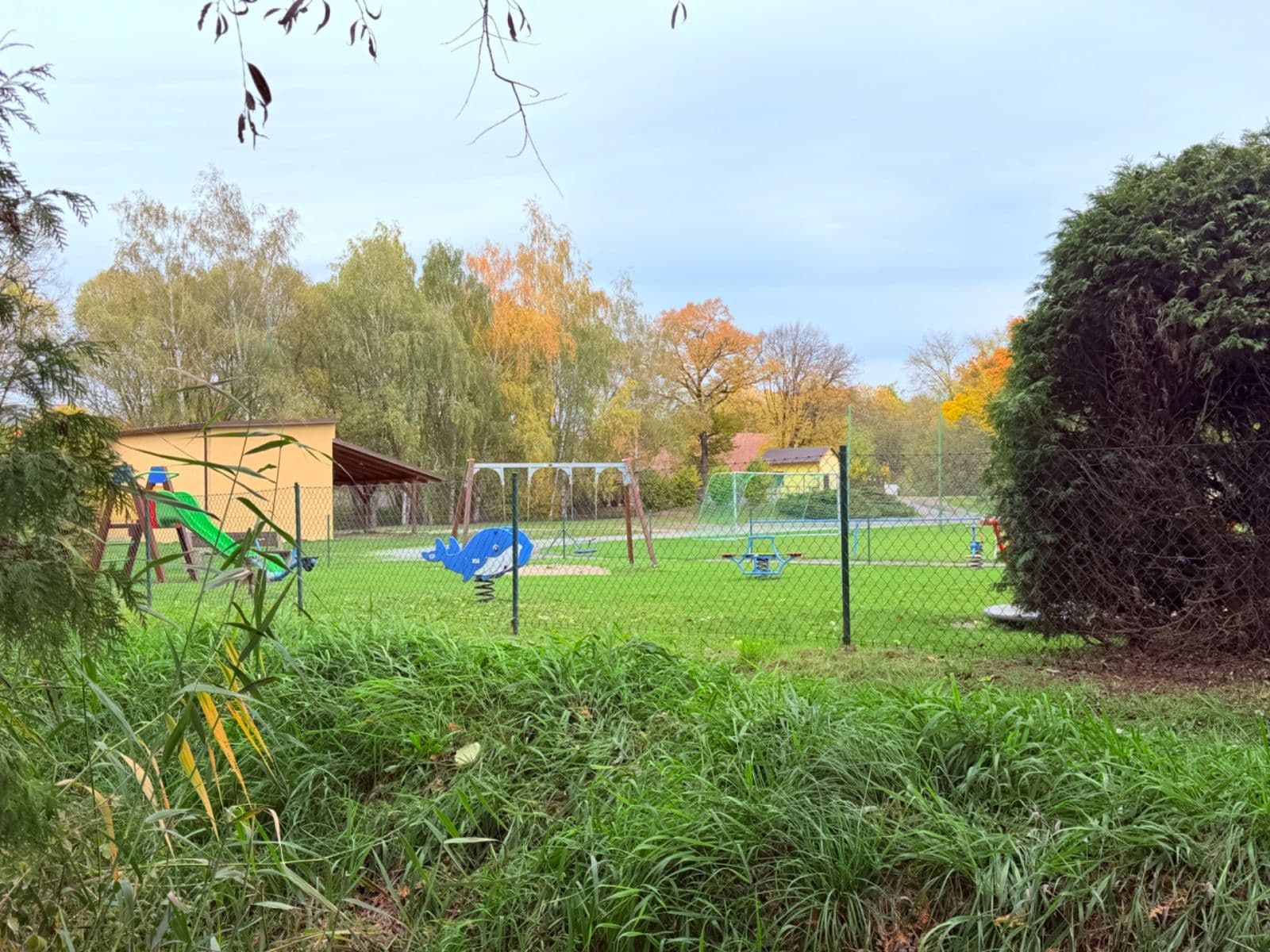 Prodej pozemku 1.913 m², Valy, Pardubický kraj Prodej pozemku 1.913 m², Valy, Pardubický kraj