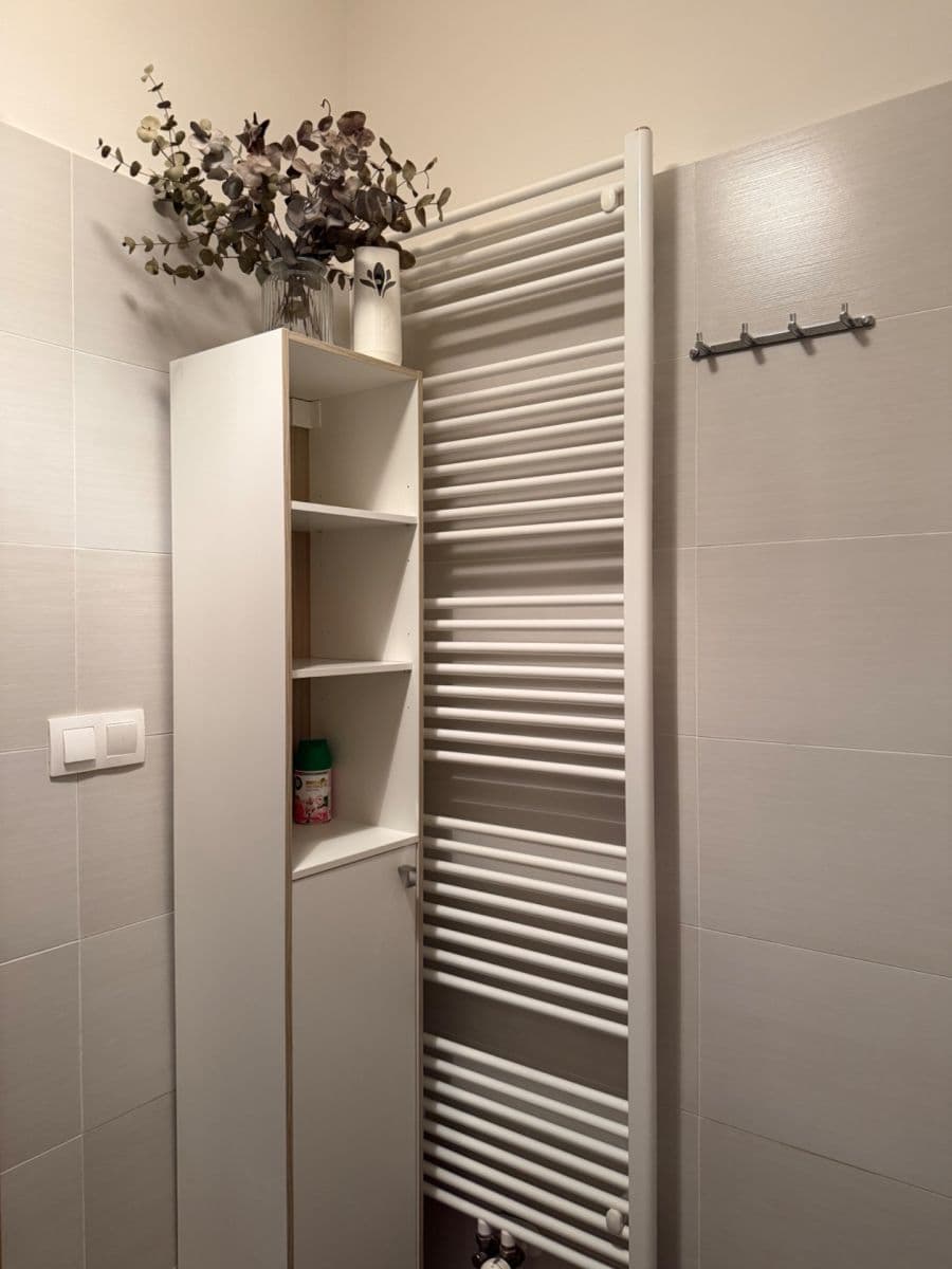 Pronájem bytu 1+kk 31 m², Nad Úžlabinou, Praha, Praha Pronájem bytu 1+kk 31 m², Nad Úžlabinou, Praha, Praha