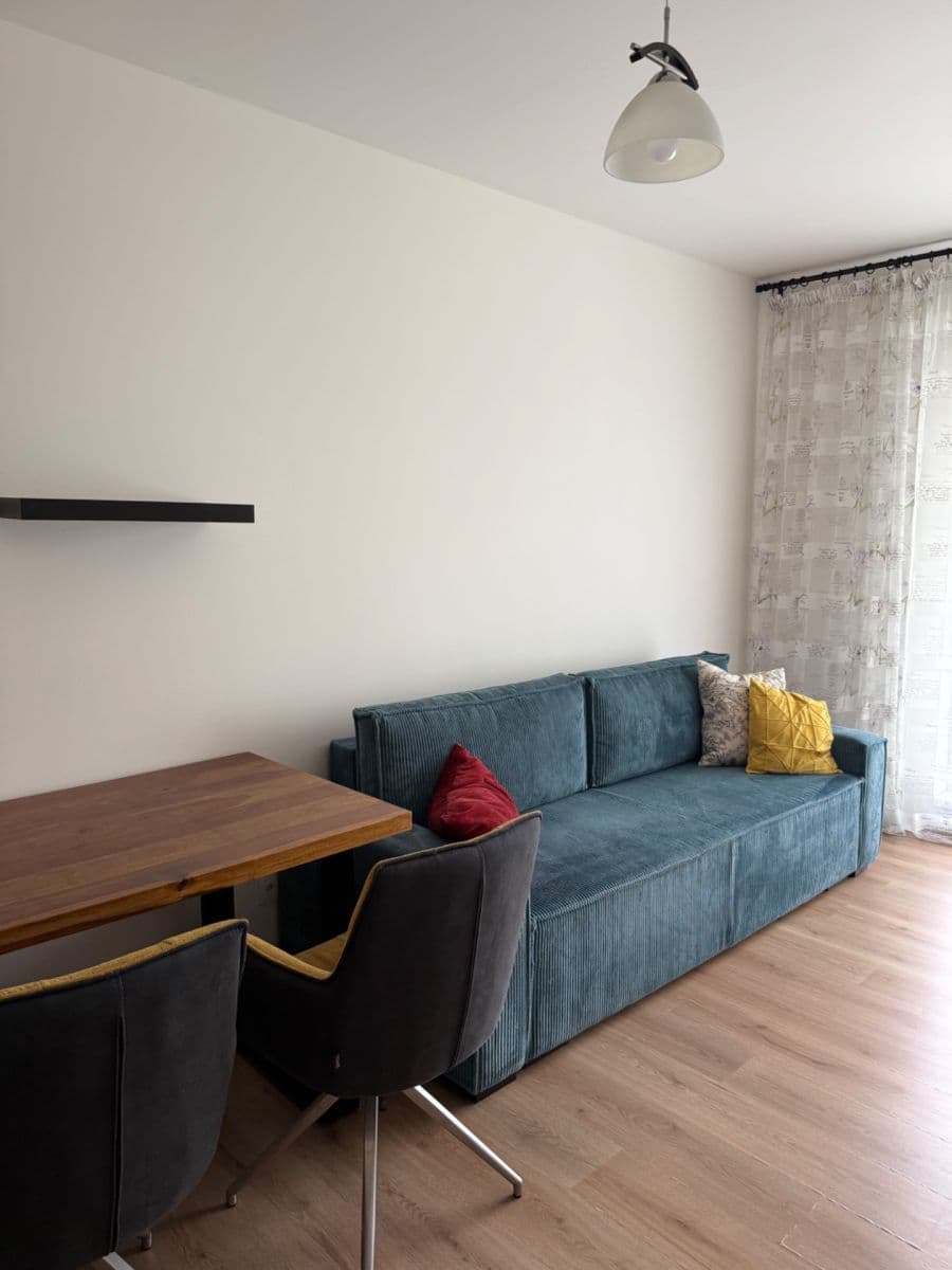 Pronájem bytu 1+kk 31 m², Nad Úžlabinou, Praha, Praha Pronájem bytu 1+kk 31 m², Nad Úžlabinou, Praha, Praha