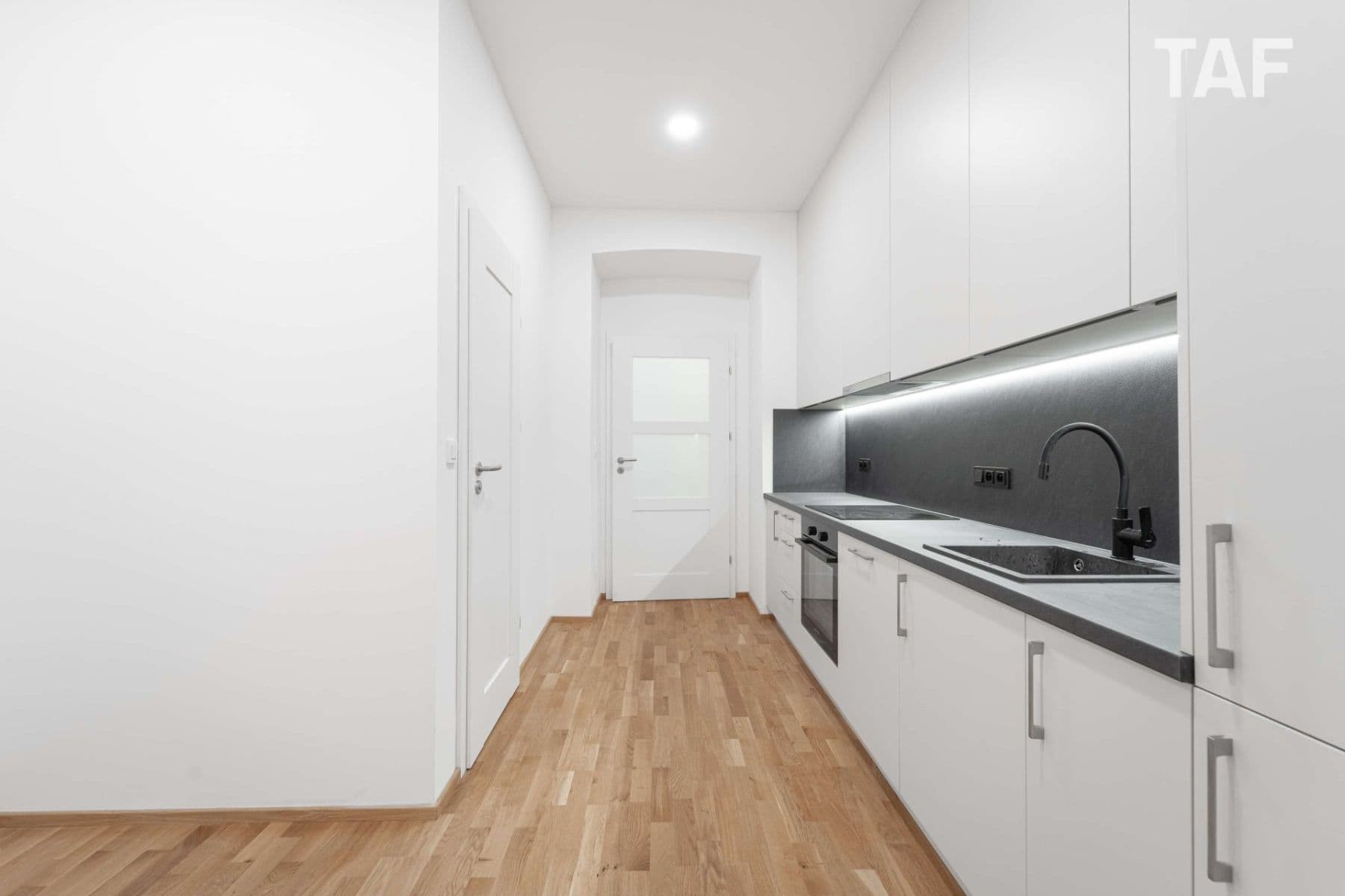 Prodej bytu 1+1 46 m², Milíčova, Praha, Praha Prodej bytu 1+1 46 m², Milíčova, Praha, Praha