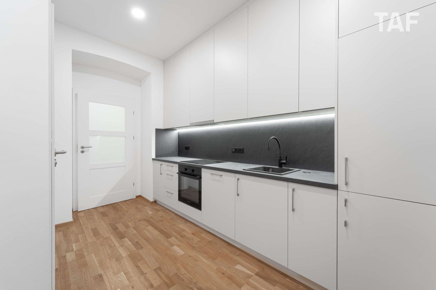 Prodej bytu 1+1 46 m², Milíčova, Praha, Praha Prodej bytu 1+1 46 m², Milíčova, Praha, Praha