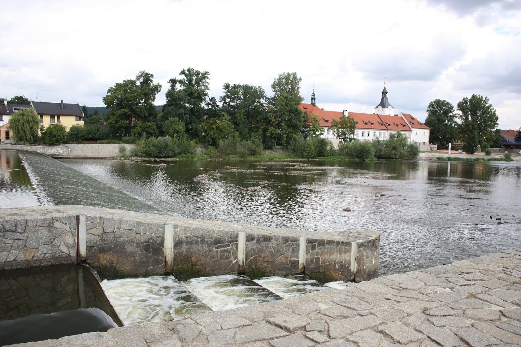 Pronájem pozemku 3.476 m², Dobřichovice, Středočeský kraj Pronájem pozemku 3.476 m², Dobřichovice, Středočeský kraj