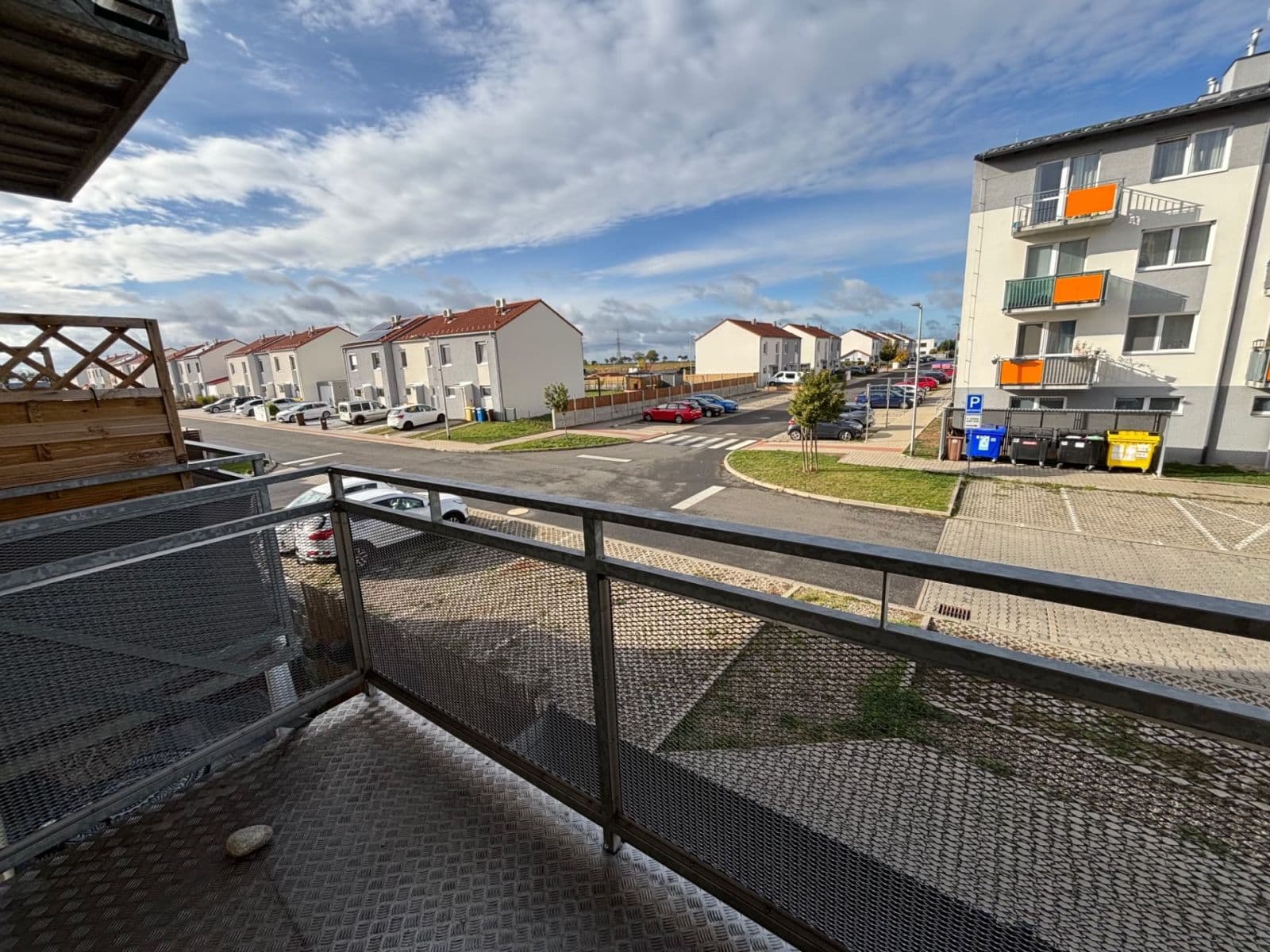 Pronájem bytu 1+kk 33 m², Uherova, Chýně, Středočeský kraj Pronájem bytu 1+kk 33 m², Uherova, Chýně, Středočeský kraj