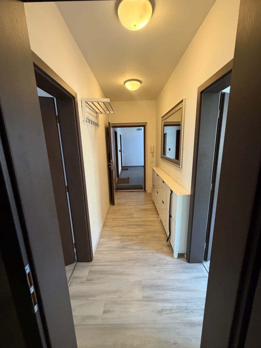 Pronájem bytu 2+kk 58 m², Mojmírova, Praha, Praha Pronájem bytu 2+kk 58 m², Mojmírova, Praha, Praha