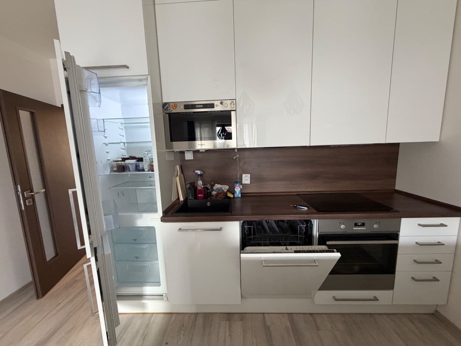 Pronájem bytu 2+kk 58 m², Mojmírova, Praha, Praha Pronájem bytu 2+kk 58 m², Mojmírova, Praha, Praha