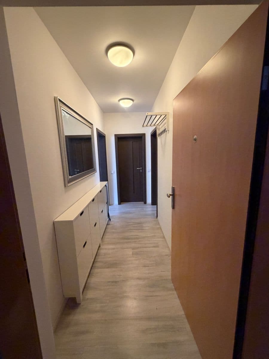 Pronájem bytu 2+kk 58 m², Mojmírova, Praha, Praha Pronájem bytu 2+kk 58 m², Mojmírova, Praha, Praha