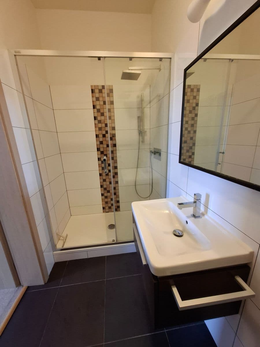 Pronájem bytu 2+kk 45 m², U Kanálky, Praha, Praha Pronájem bytu 2+kk 45 m², U Kanálky, Praha, Praha
