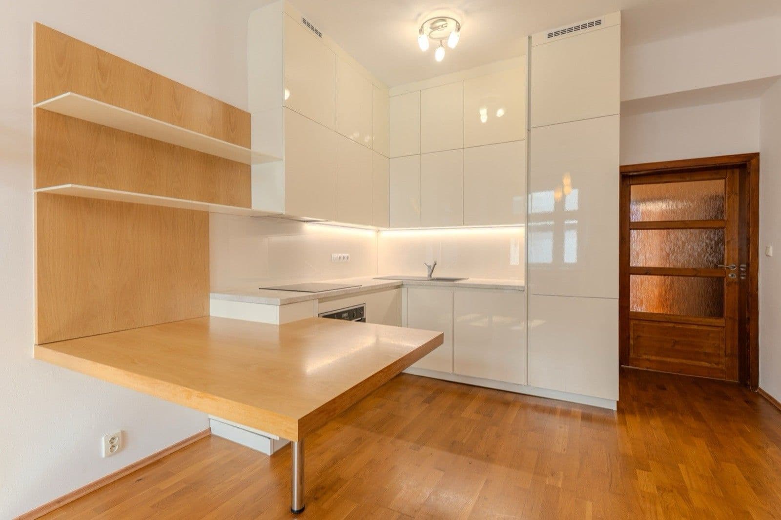 Prodej bytu 3+kk 74 m², Svornosti, Praha, Praha Prodej bytu 3+kk 74 m², Svornosti, Praha, Praha