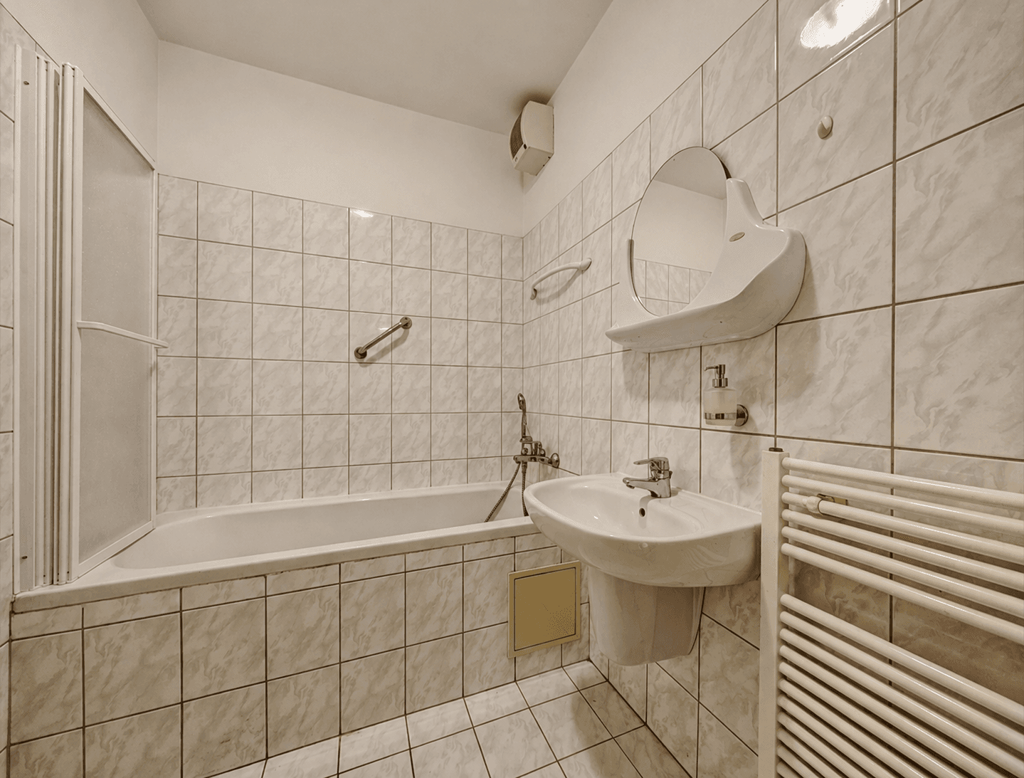 Prodej bytu 2+kk 57 m², Nušlova, Jindřichův Hradec, Jihočeský kraj Prodej bytu 2+kk 57 m², Nušlova, Jindřichův Hradec, Jihočeský kraj