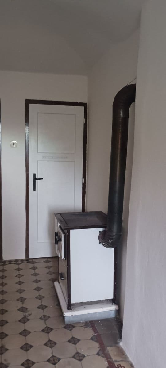 Pronájem bytu 2+1 61 m², Mezouň, Středočeský kraj Pronájem bytu 2+1 61 m², Mezouň, Středočeský kraj