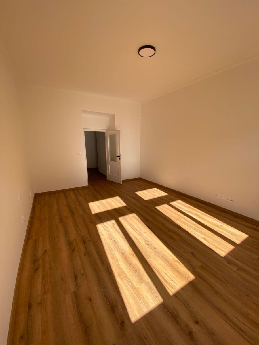 Pronájem bytu 1+1 39 m², Perunova, Praha, Praha Pronájem bytu 1+1 39 m², Perunova, Praha, Praha