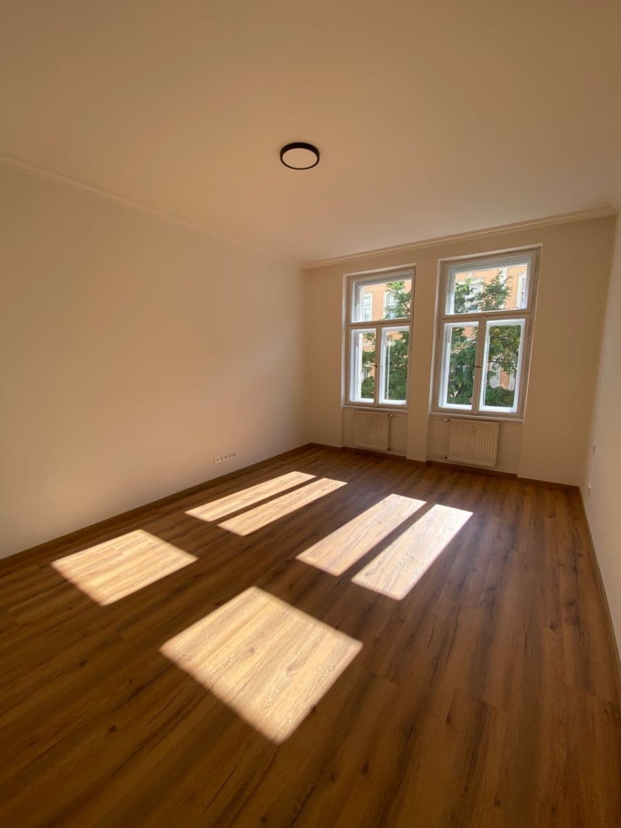 Pronájem bytu 1+1 39 m², Perunova, Praha, Praha Pronájem bytu 1+1 39 m², Perunova, Praha, Praha