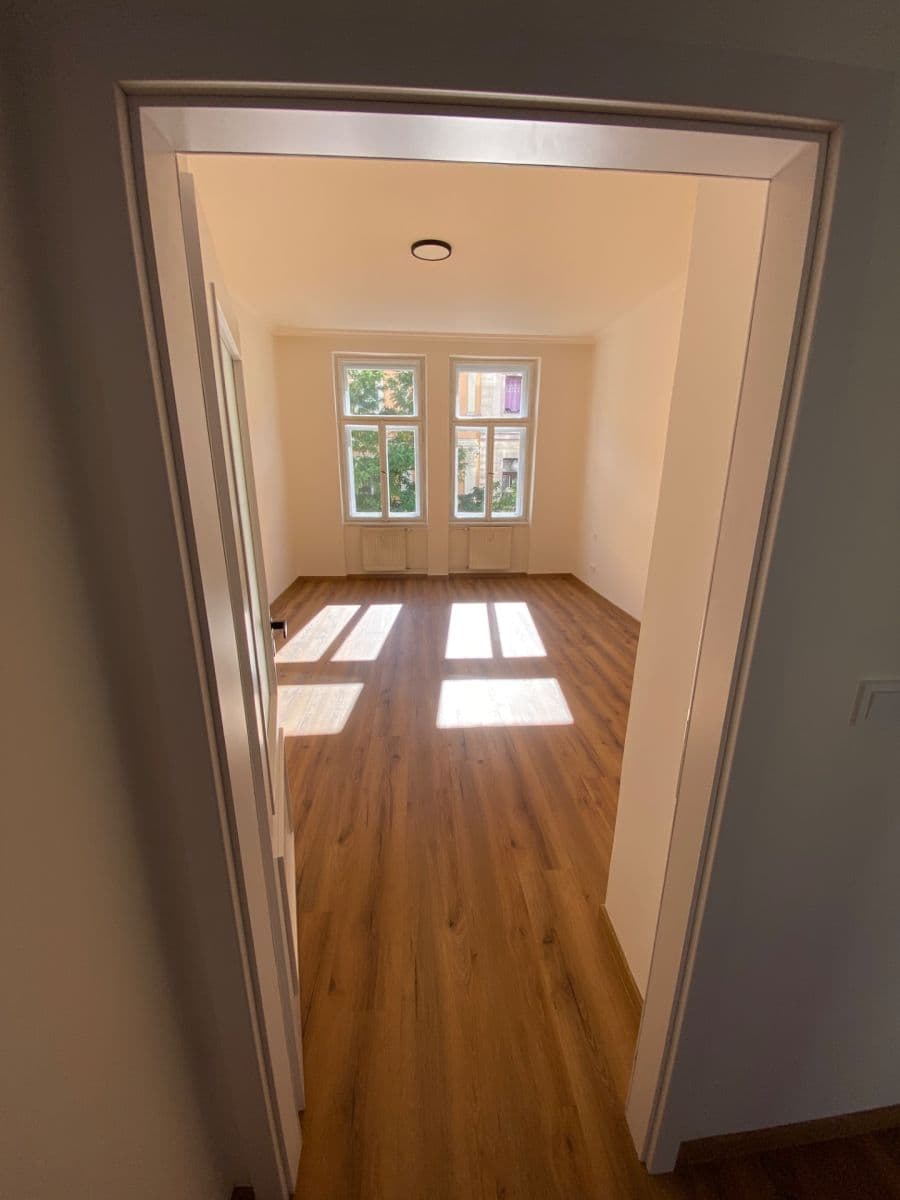 Pronájem bytu 1+1 39 m², Perunova, Praha, Praha Pronájem bytu 1+1 39 m², Perunova, Praha, Praha