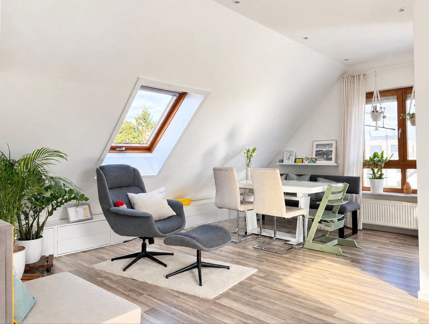 Prodej bytu 3+1 65 m², Römerberg, Porýní-Falc Prodej bytu 3+1 65 m², Römerberg, Porýní-Falc