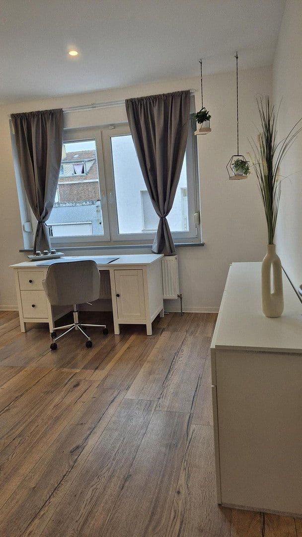 Pronájem bytu 22 m², Saarbrücken, Země Sársko Pronájem bytu 22 m², Saarbrücken, Země Sársko