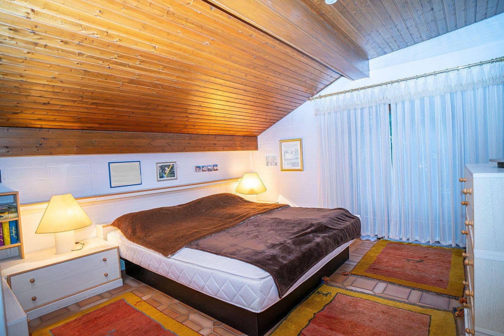 Prodej domu 200 m², pozemek 871 m², Seerosenstr. 1, Fürth, Bavorsko Prodej domu 200 m², pozemek 871 m², Seerosenstr. 1, Fürth, Bavorsko