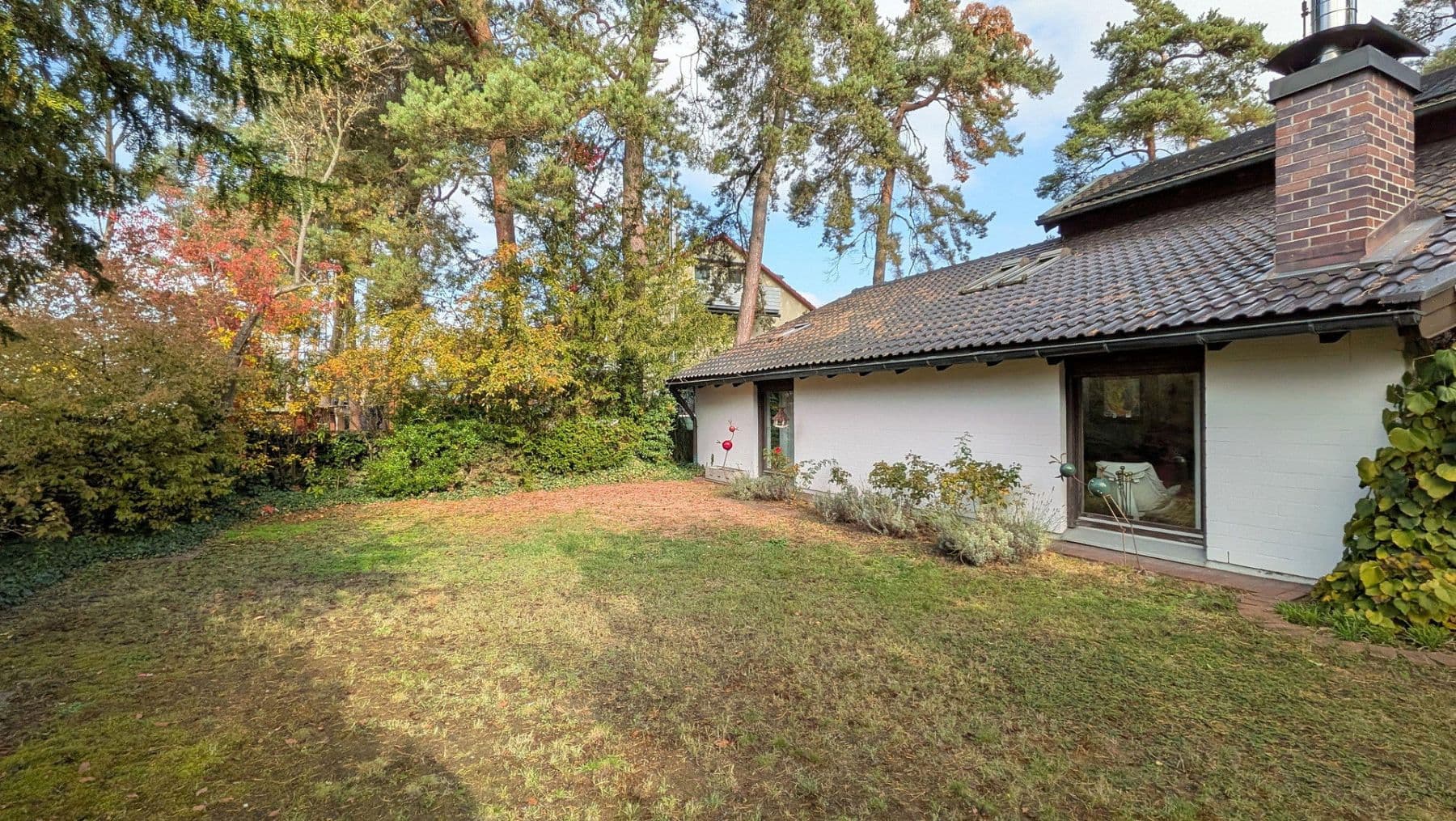 Prodej domu 200 m², pozemek 871 m², Seerosenstr. 1, Fürth, Bavorsko Prodej domu 200 m², pozemek 871 m², Seerosenstr. 1, Fürth, Bavorsko
